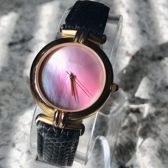 1980’s PINK ABALONE FOSSIL WORLD WATCH Introducing the rare and stunning 1980 main image 2